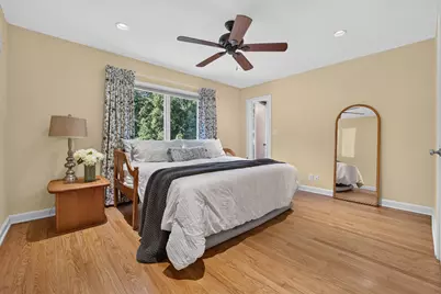 6717 N Holly Ct, Fox Point, WI 53217 - Photo 25
