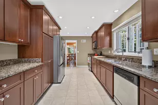 6717 N Holly Ct, Fox Point, WI 53217 - Photo 13
