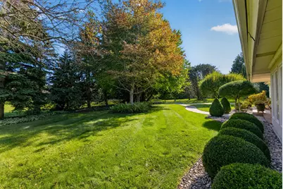 6717 N Holly Ct, Fox Point, WI 53217 - Photo 41