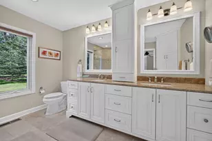 6717 N Holly Ct, Fox Point, WI 53217 - Photo 21