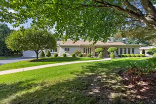 6717 N Holly Ct, Fox Point, WI 53217 - Photo 1