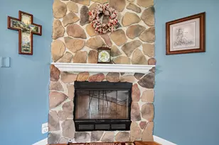 12865 W Lancaster Ave, Butler, WI 53007 - Photo 17