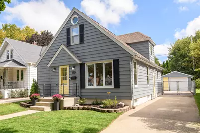 2924 N 75th St, Milwaukee, WI 53210 - Photo 3