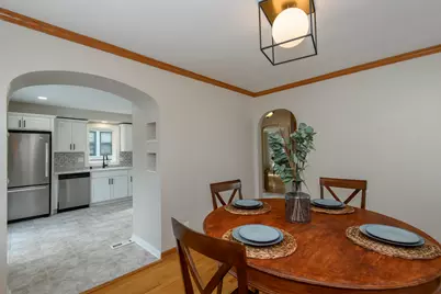 2924 N 75th St, Milwaukee, WI 53210 - Photo 9