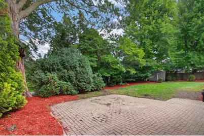 418  Jonathon Dr, Racine, WI 53402 - Photo 7