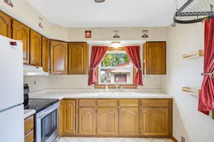 8716 W Boone Ave, West Allis, WI 53227 - Photo 7