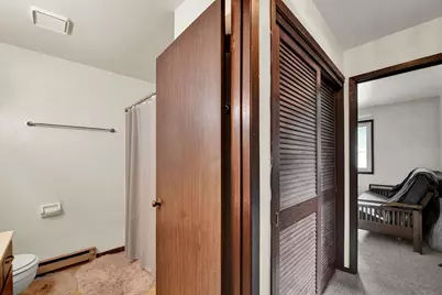 4909  Scotts Way #202, Racine, WI 53402 - Photo 9
