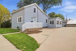 29 E State St, Hartford, WI 53027 - Photo 1
