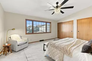 10180 W Whitnall Edge Circle, Franklin, WI 53132 - Photo 11