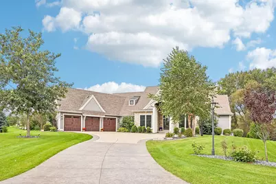 W248N2175  Kettle Cove Ct, Pewaukee, WI 53072 - Photo 1