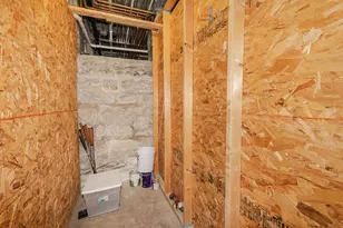904 E Pearson St, Milwaukee, WI 53202 - Photo 27