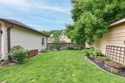 2461 N 60th St, Wauwatosa, WI 53210 - Photo 41