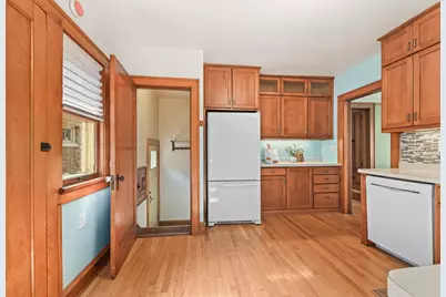 2461 N 60th St, Wauwatosa, WI 53210 - Photo 19