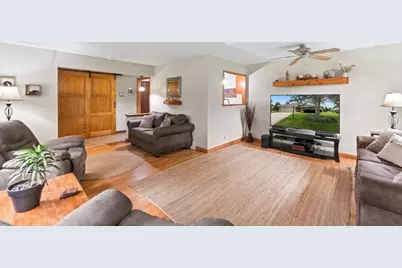 36707  Prairie Dr, Summit, WI 53066 - Photo 5
