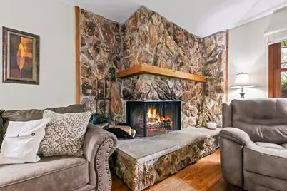 36707  Prairie Dr, Summit, WI 53066 - Photo 7