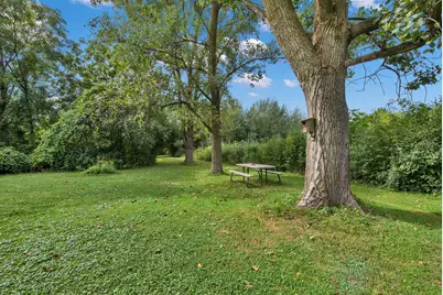4722  St Regis Dr, Racine, WI 53403 - Photo 25