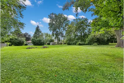4722  St Regis Dr, Racine, WI 53403 - Photo 27