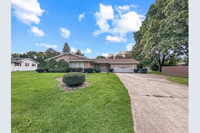 13795 W Graham St, New Berlin, WI 53151 - Photo 1