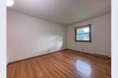 13795 W Graham St, New Berlin, WI 53151 - Photo 23