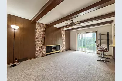 13795 W Graham St, New Berlin, WI 53151 - Photo 7