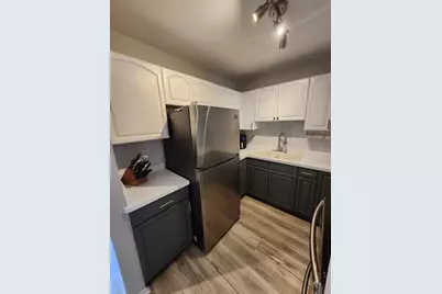 11946 W Mill Rd #3, Milwaukee, WI 53225 - Photo 5