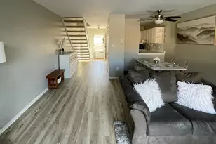 11946 W Mill Rd, Milwaukee, WI 53225 - Photo 9