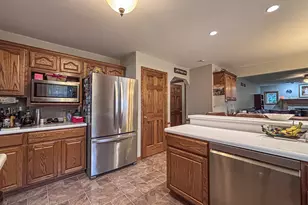 N73W15494 Paseo Ln, Menomonee Falls, WI 53051 - Photo 13