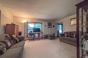 N73W15494 Paseo Ln, Menomonee Falls, WI 53051 - Photo 7