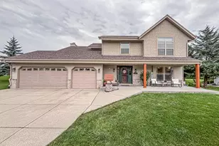 N73W15494 Paseo Ln, Menomonee Falls, WI 53051 - Photo 1