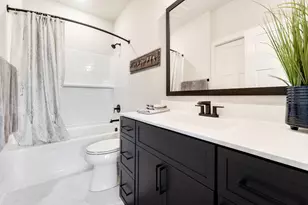 N57W20799 Dunbar Ct, Menomonee Falls, WI 53051 - Photo 33