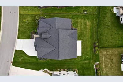 N57W20799  Dunbar Ct, Menomonee Falls, WI 53051 - Photo 57
