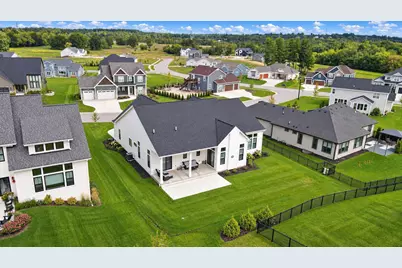 N57W20799  Dunbar Ct, Menomonee Falls, WI 53051 - Photo 55