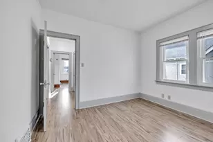 8215 Portland Ave, Wauwatosa, WI 53213 - Photo 37