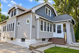 8215 Portland Ave, Wauwatosa, WI 53213 - Photo 3