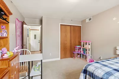914  Kings Ridge Ct, West Bend, WI 53090 - Photo 19