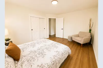 4646 N 72nd St, Milwaukee, WI 53218 - Photo 11