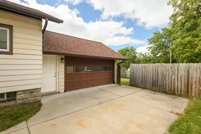 414  Prospect Ave, Waukesha, WI 53188 - Photo 13