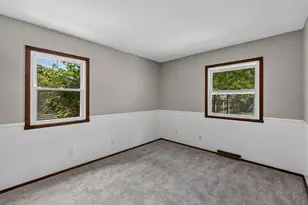 10404 W Darnel Ave, Milwaukee, WI 53224 - Photo 9