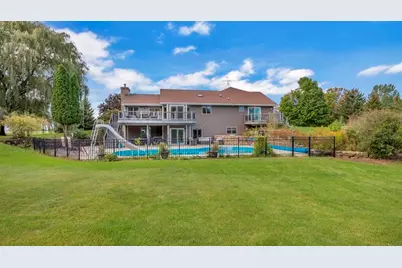 N8202  Lake View Cir, Rhine, WI 53020 - Photo 39