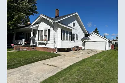 2108  New York Ave, Manitowoc, WI 54220 - Photo 1