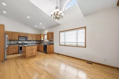 W5570  Double Dr, Walworth, WI 53184 - Photo 9