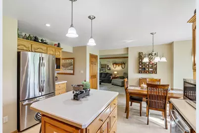 652  Fairway Cir, Jefferson, WI 53549 - Photo 21