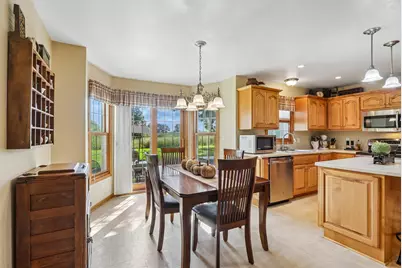 652  Fairway Cir, Jefferson, WI 53549 - Photo 13