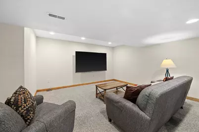 303 S Pheasant Pl, Saukville, WI 53080 - Photo 33