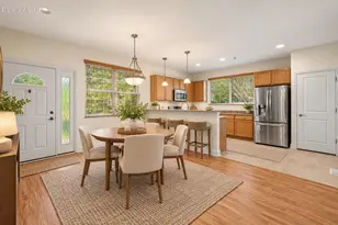 8485 S Ashbury Ln, Oak Creek, WI 53154 - Photo 3
