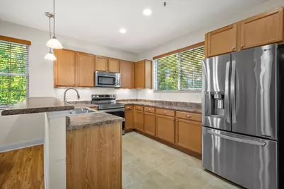 8485 S Ashbury Ln #101, Oak Creek, WI 53154 - Photo 7