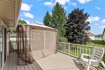 314  Sunset Dr, Pewaukee, WI 53072 - Photo 27
