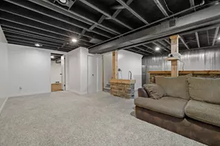 1628 Wiese Ln, Racine, WI 53406 - Photo 31