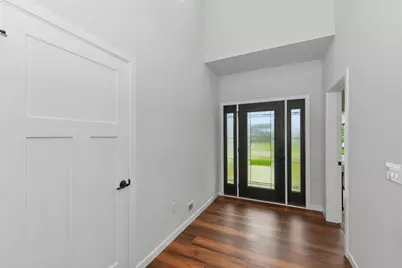 2009  Paris Ln, Cottage Grove, WI 53527 - Photo 5