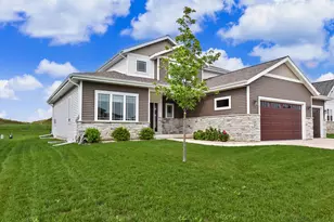 2009 Paris Ln, Cottage Grove, WI 53527 - Photo 57